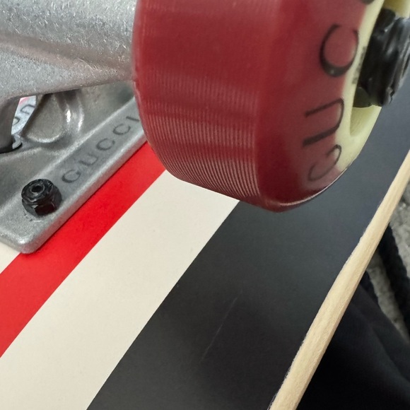 Gucci Interlocking GG Skateboard - Picture 10 of 14